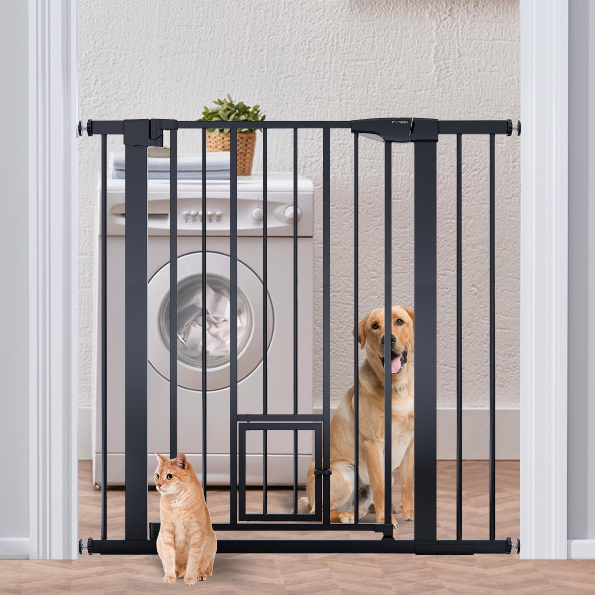 D714 36" Tall, 29.6"-40.5" Wide, Black